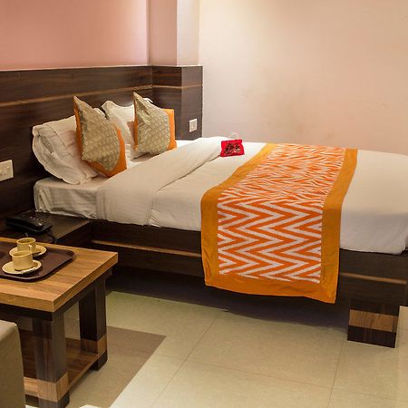 Oyo Rooms Sargam Cinemas Бхопал Экстерьер фото