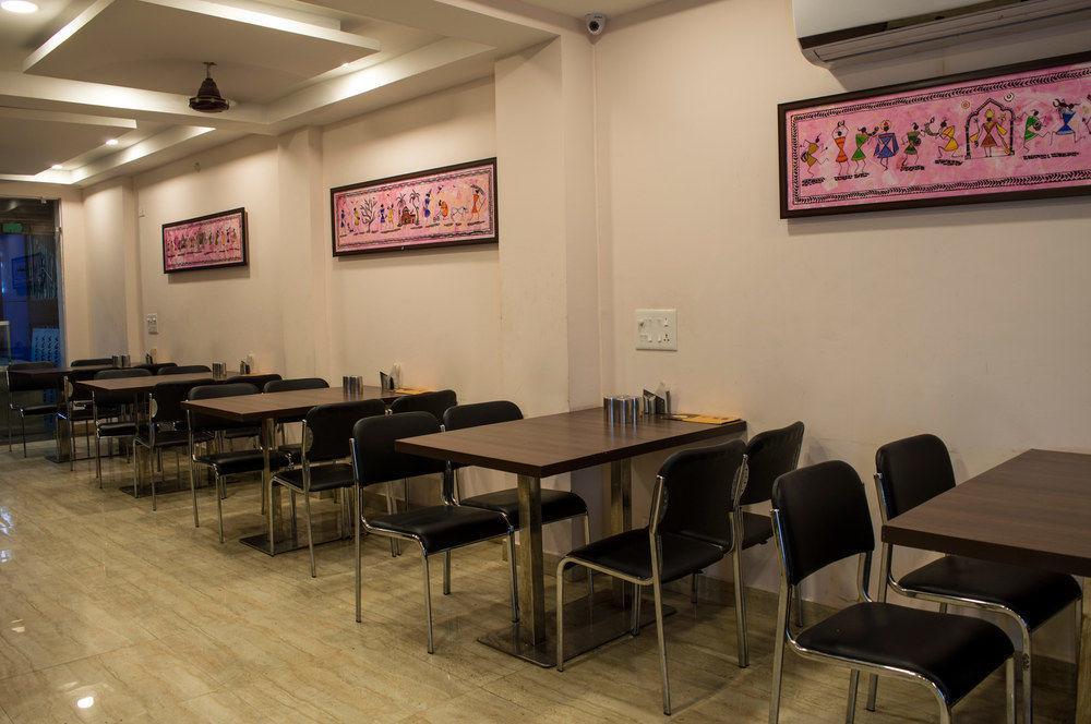 Oyo Rooms Sargam Cinemas Бхопал Экстерьер фото
