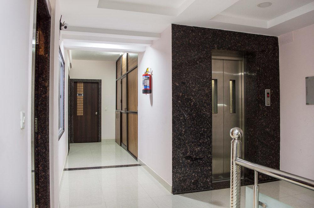Oyo Rooms Sargam Cinemas Бхопал Экстерьер фото