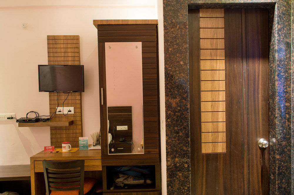Oyo Rooms Sargam Cinemas Бхопал Экстерьер фото